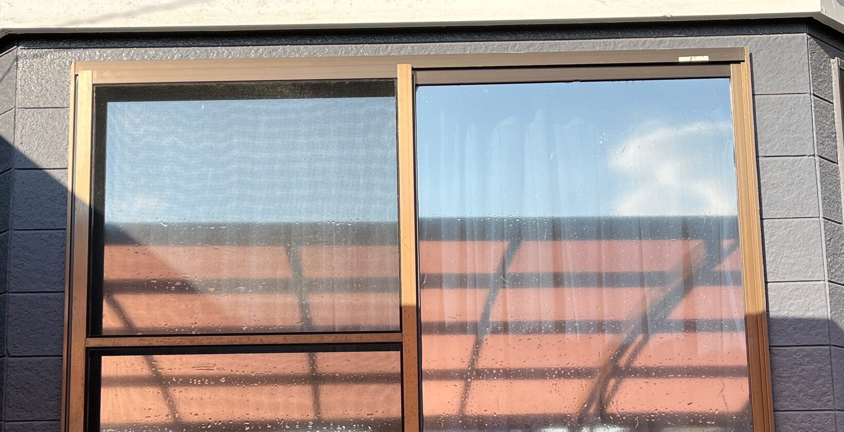 uvシートを貼った窓